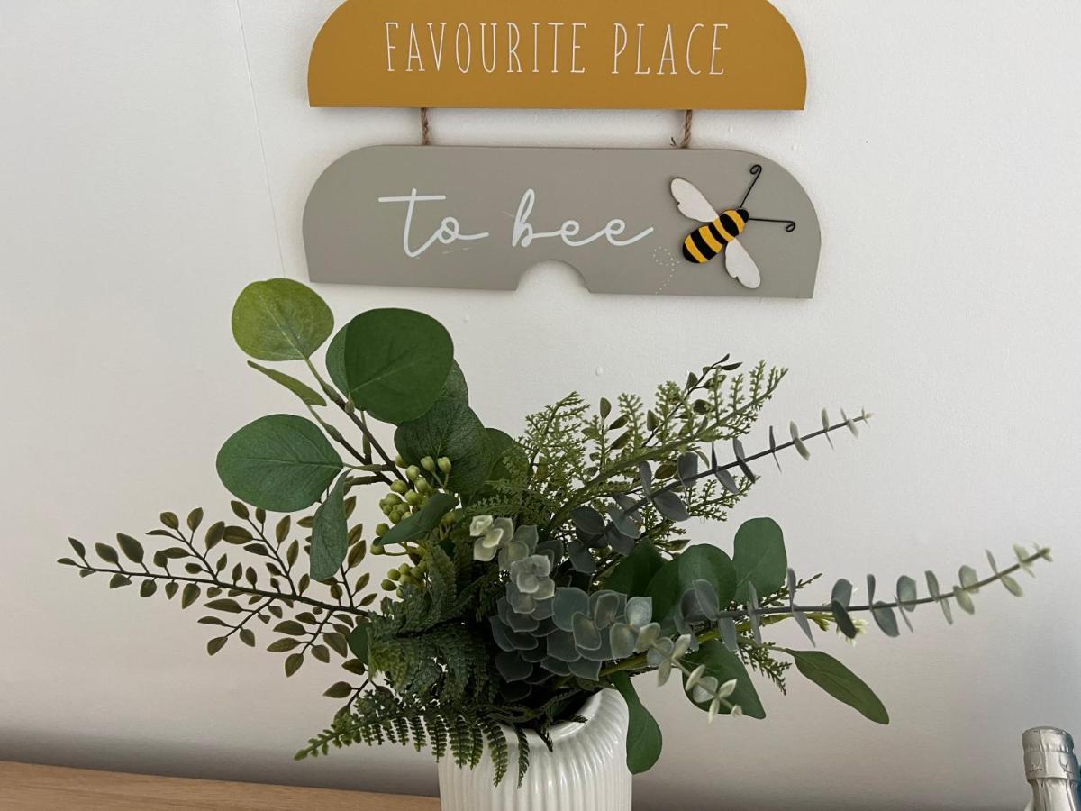 Вилла Honeybee House Редкар Экстерьер фото